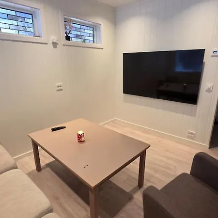 Arctic Nine Rom - Nr 1 - On The Island *