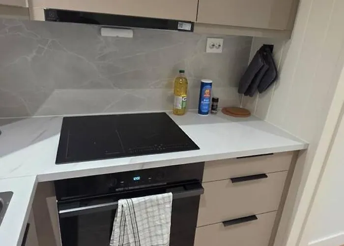 Arctic Nine Rom - Nr 1 - On The Island Tromsø