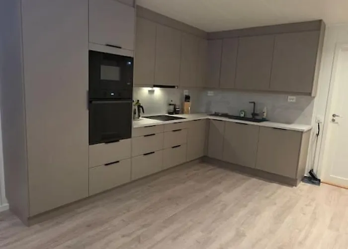Arctic Nine Rom - Nr 1 - On The Island Tatil Evi *